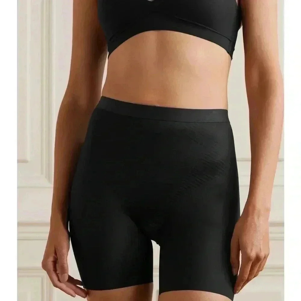 NWOT Spanx Thinstincts 2.0 shorts  S